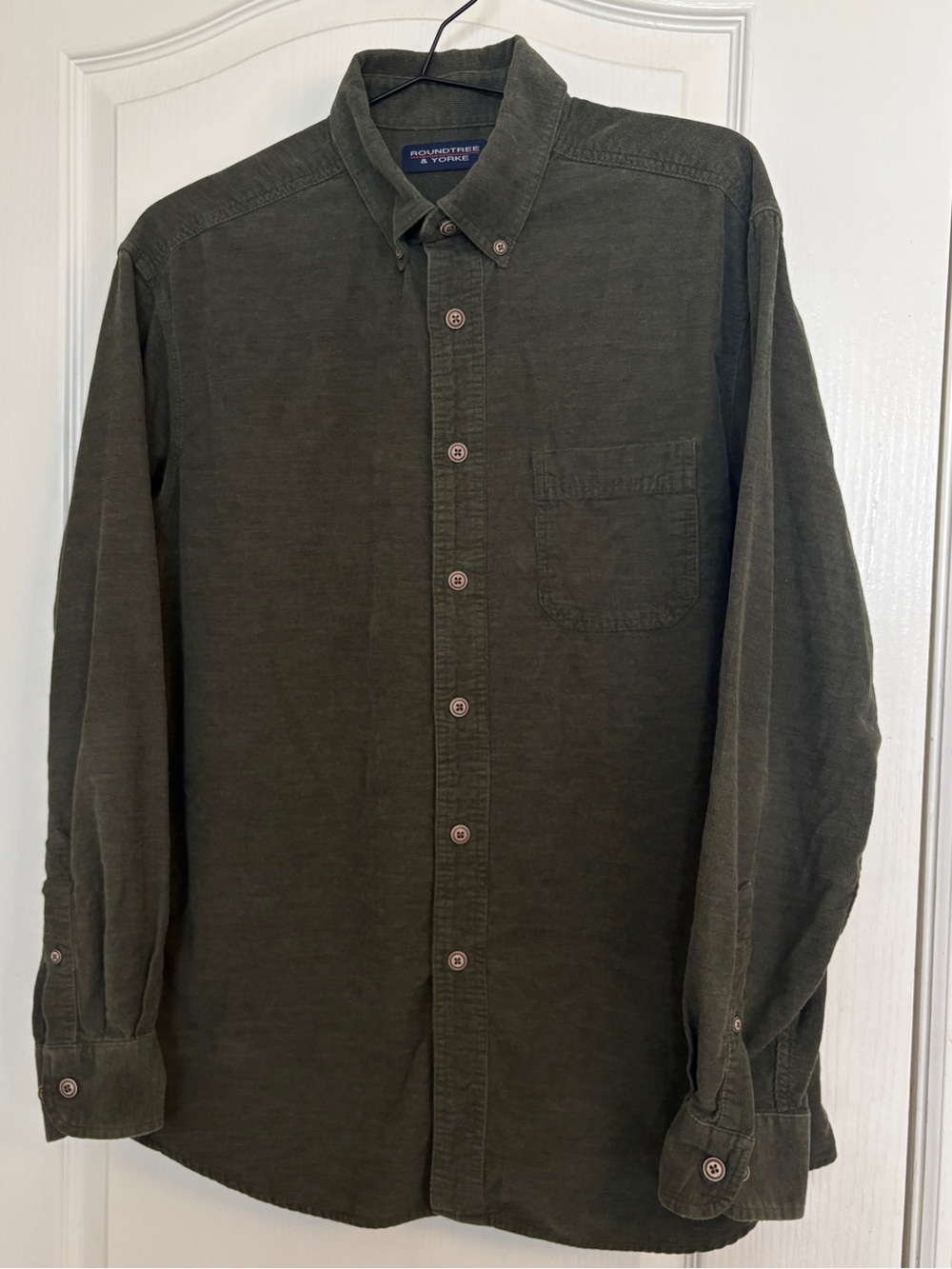 Roundtree & Yorke Olive Green Fine-Wale Corduroy Button-Down Shirt Men’s M